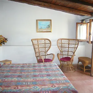  Bed & Breakfast Su Trabi Italia